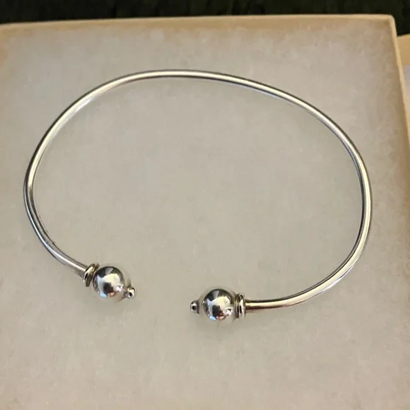 Eden Hand Arts double ball cuff - Picture 2 of 6